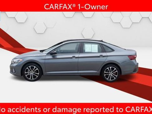 Used 2024 Volkswagen Jetta Sport FWD image 2