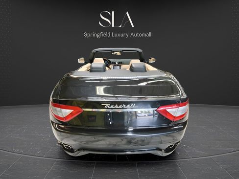 Used 2012 Maserati GranTurismo Convertible RWD image 9