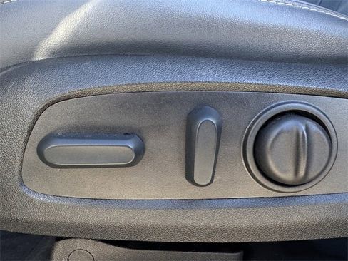 Used 2024 Buick Enclave Essence w/ Sport Touring Edition image 27