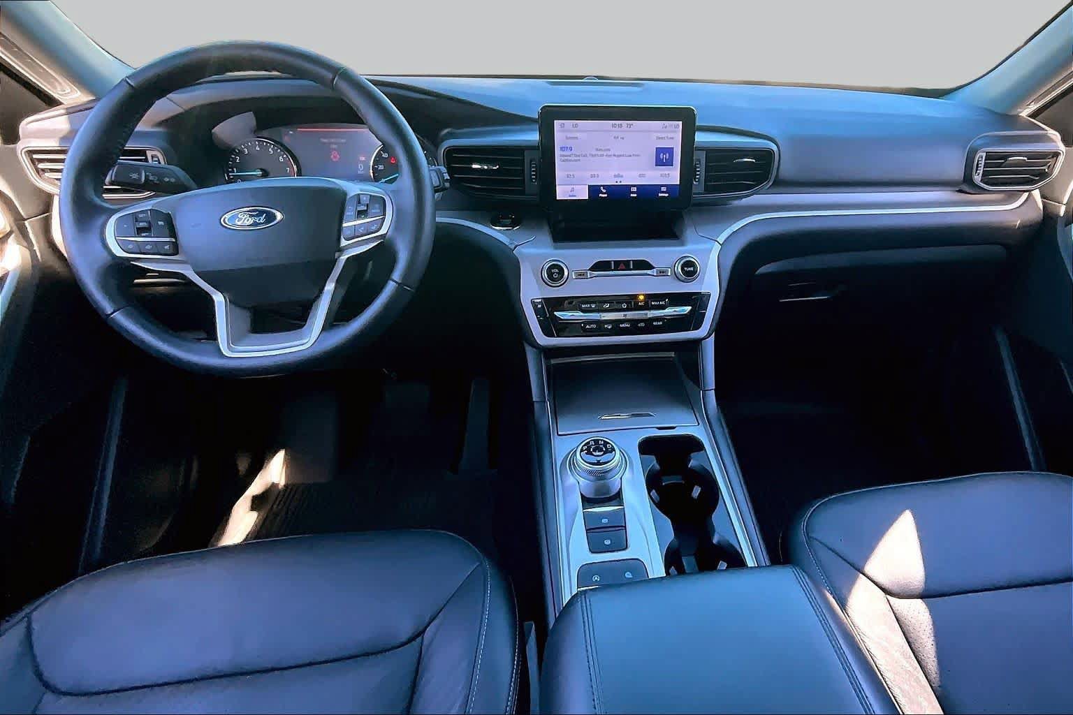 Used 2023 Ford Explorer XLT RWD image 16