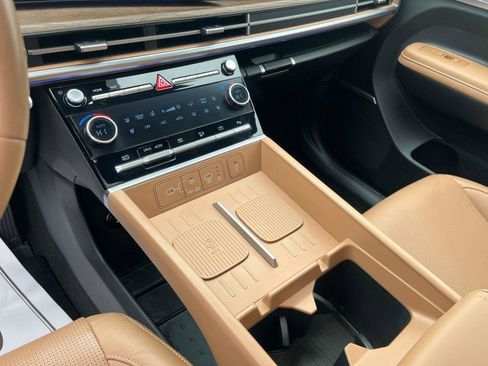 Used 2025 Hyundai Santa Fe Limited image 26