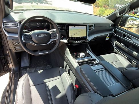 New 2026 Jeep Grand Wagoneer Limited AWD/4WD image 21