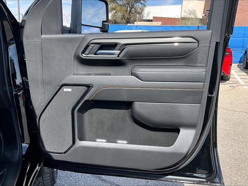 Used 2025 GMC Sierra 2500 AT4 w/ AT4 Premium Plus Package AWD/4WD image 23
