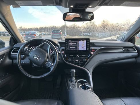 Used 2024 Toyota Camry XLE image 5