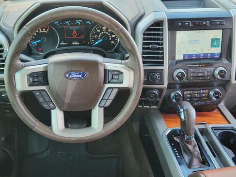 Used 2019 Ford F150 King Ranch w/ Equipment Group 601A Luxury AWD/4WD image 28