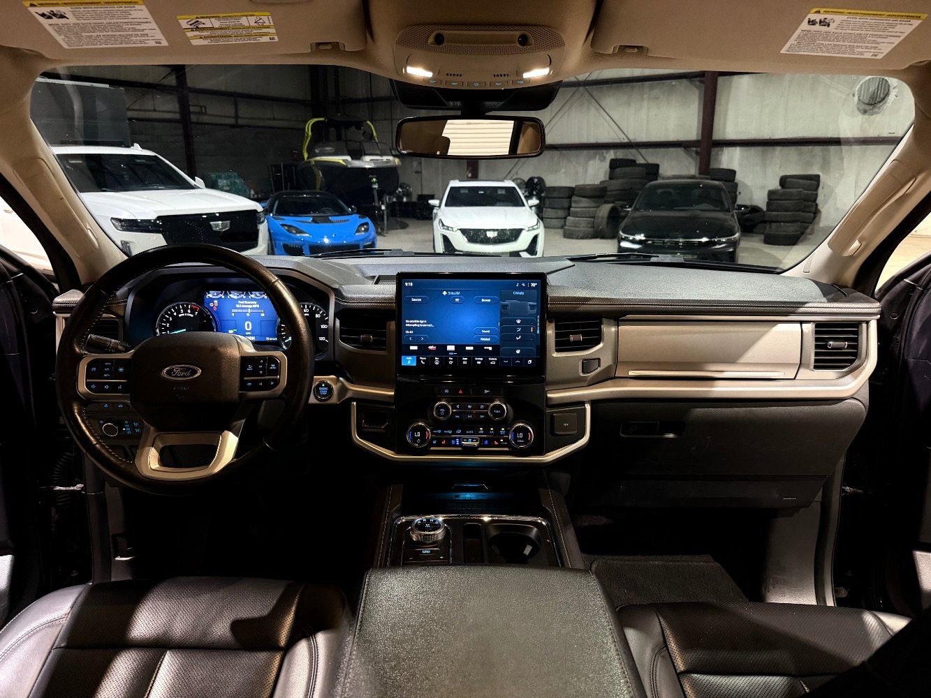 Used 2024 Ford Expedition XLT RWD image 28