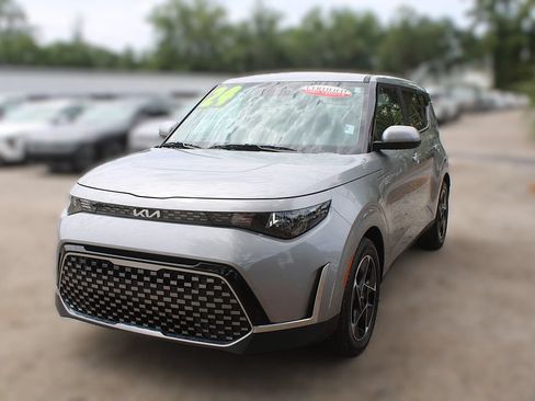 Certified 2024 Kia Soul EX FWD image 15