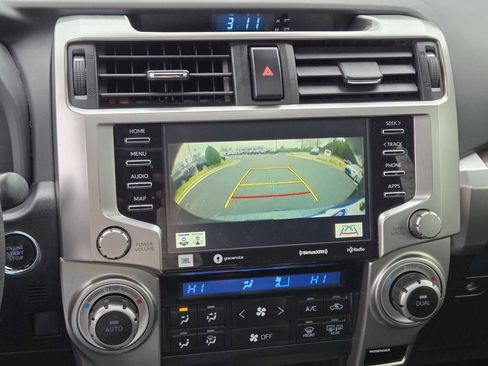 Used 2022 Toyota 4Runner Limited image 27