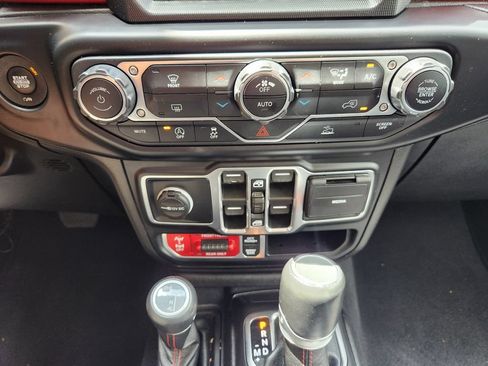 Used 2020 Jeep Gladiator Rubicon AWD/4WD image 20