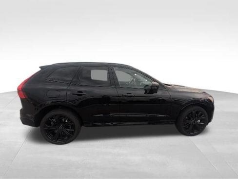 Used 2026 Volvo XC60 B5 Ultra w/ Climate Package AWD/4WD image 4