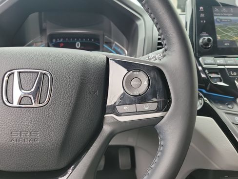 Used 2024 Honda Odyssey Touring image 31