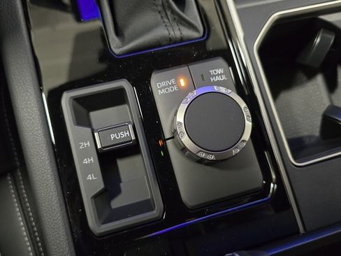 New 2026 Toyota Tundra Limited AWD/4WD image 7