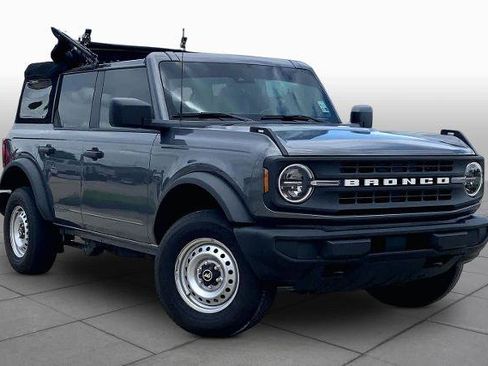 Certified 2025 Ford Bronco 4-Door AWD/4WD image 3