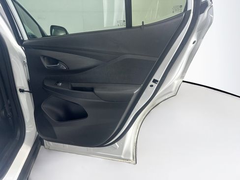 Used 2025 Buick Envista Preferred FWD image 29