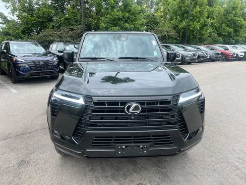 Used 2026 Lexus GX 550 w/ Accessory Package (2T) AWD/4WD image 8