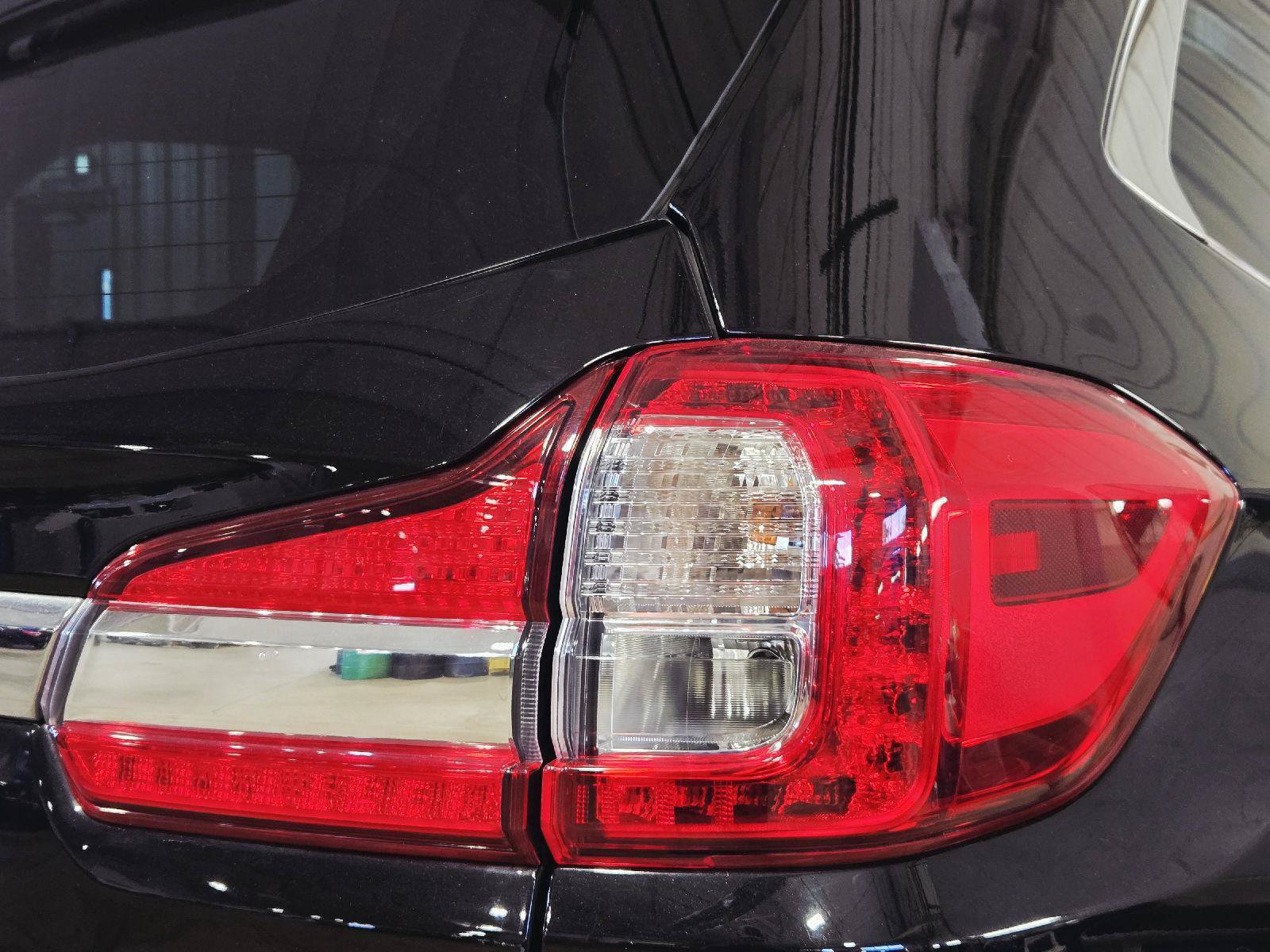Used 2020 Subaru Ascent Touring AWD/4WD image 16