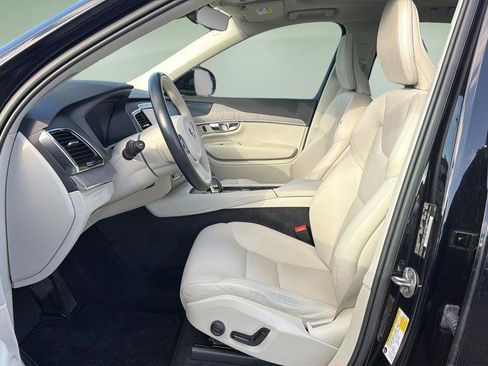 Used 2023 Volvo XC90 T8 Plus w/ Protection Package image 18