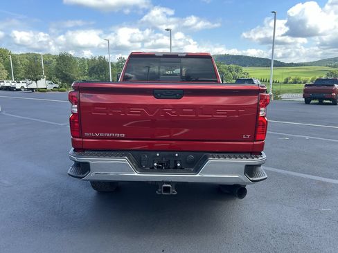 Used 2022 Chevrolet Silverado 2500 LT w/ Convenience Package AWD/4WD image 6