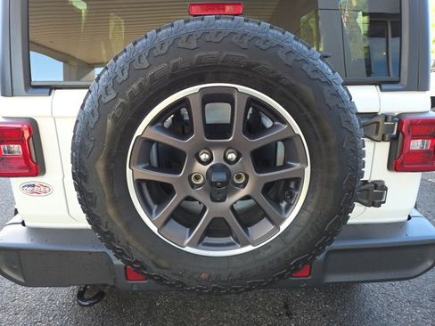 Used 2021 Jeep Wrangler Unlimited Sahara image 71