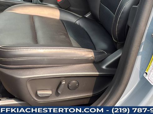 Used 2023 Ford Escape Platinum AWD/4WD image 25