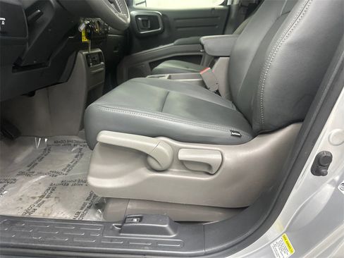 Used 2011 Honda Ridgeline RT image 10