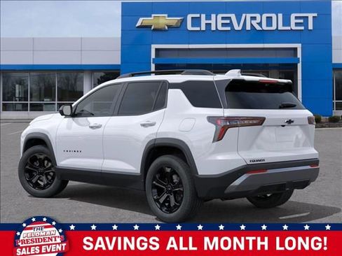 New 2026 Chevrolet Equinox LT image 3