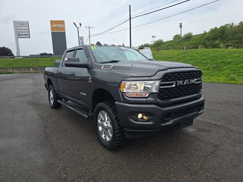 Used 2022 RAM 2500 Big Horn w/ Level C Equiment Group AWD/4WD image 2