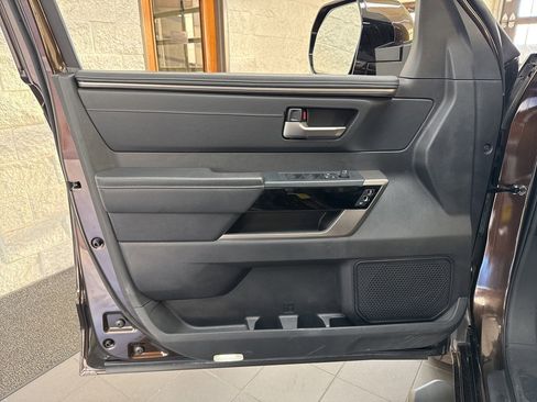 Used 2022 Toyota Tundra Limited image 34
