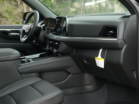 New 2025 Chevrolet Tahoe LT w/ Comfort Package image 39