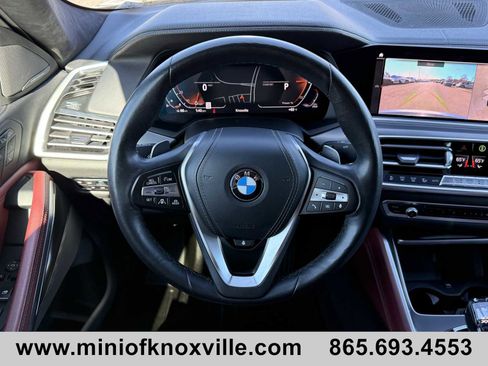 Used 2021 BMW X6 xDrive40i w/ Executive Package image 16