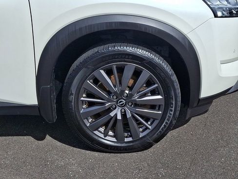 Certified 2023 Nissan Pathfinder SL w/ SL Premium Package image 8