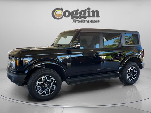 New 2025 Ford Bronco Outer Banks image 1