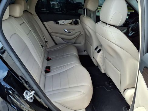 Used 2022 Mercedes-Benz GLC 300 image 16