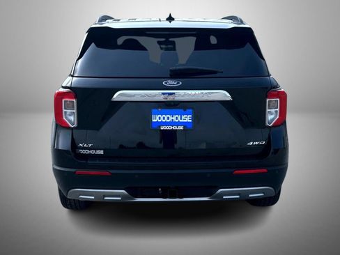 Used 2021 Ford Explorer XLT w/ Equipment Group 202A AWD/4WD image 6