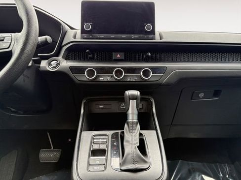 Used 2024 Honda CR-V LX image 11