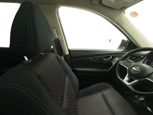 Certified 2020 Nissan Rogue SV w/ Sun & Sound Touring Package AWD/4WD image 41