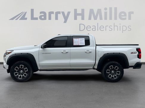 Used 2024 Chevrolet Colorado Z71 w/ Z71 Convenience Package 2 AWD/4WD image 2