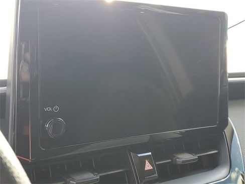 Used 2024 Toyota Corolla LE image 29