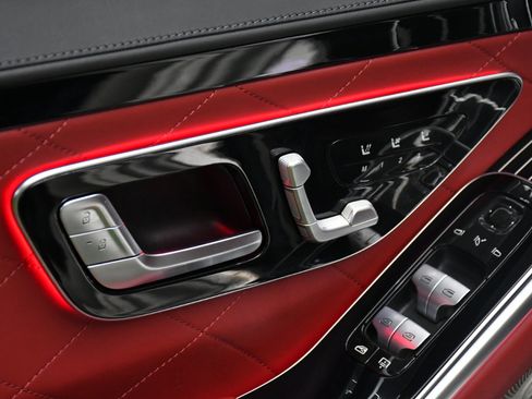 Used 2022 Mercedes-Benz S 580 4MATIC Sedan image 17