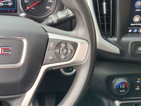 Used 2022 GMC Terrain SLE w/ Driver Convenience Package FWD image 31