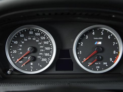 Used 2006 BMW M6 Coupe RWD image 49