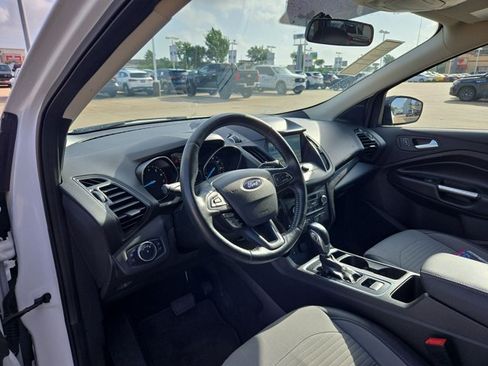 Used 2019 Ford Escape SE FWD image 9