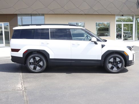 New 2026 Hyundai Santa Fe SEL image 2