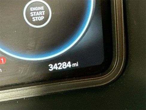 Used 2023 Hyundai Kona SE w/ Cargo Package image 15