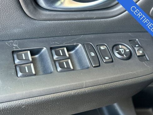 Certified 2025 Honda Pilot EX-L image 12