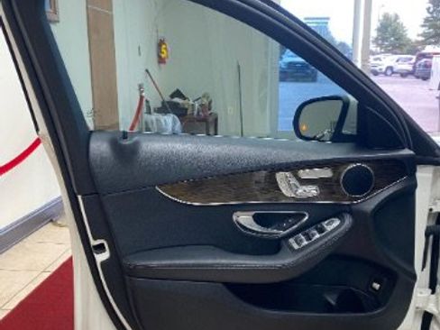 Used 2018 Mercedes-Benz C 300 Sedan w/ Multimedia Package image 14