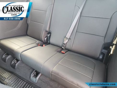Used 2023 Chevrolet Traverse Premier image 56