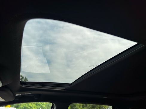 Used 2019 Jeep Grand Cherokee Overland image 19