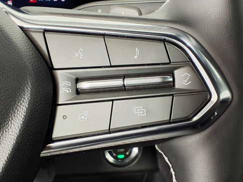 Used 2026 Chevrolet Traverse LT w/ Driver Confidence Package FWD image 18