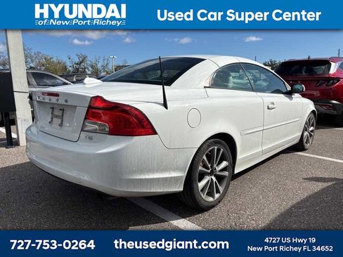 Used 2012 Volvo C70 T5 image 3